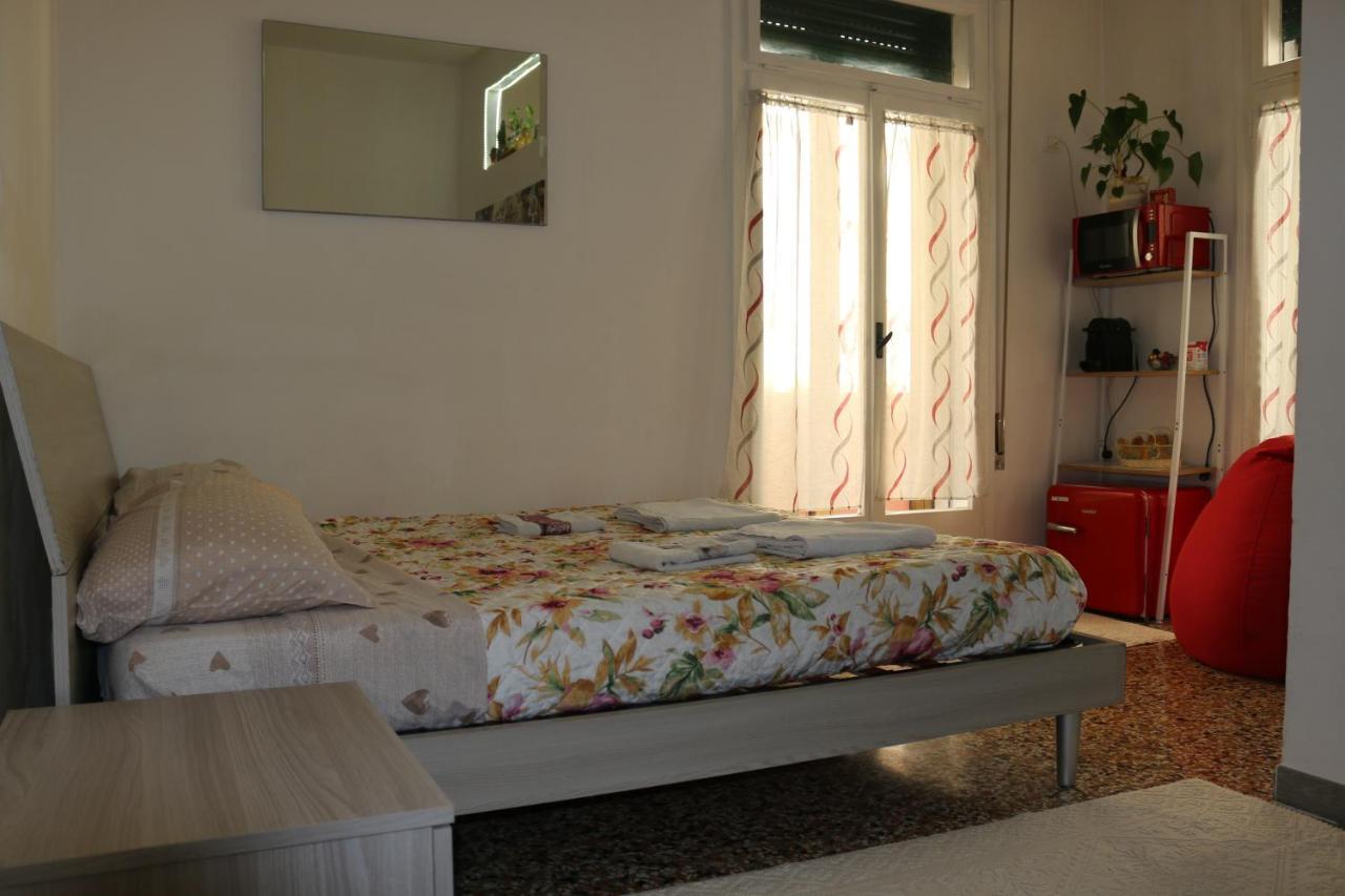 Venezia Lovely Rooms Lido di Venezia Eksteriør bilde
